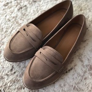 Brand new flats shoes